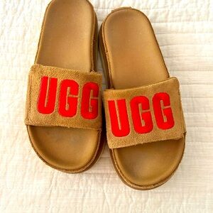 UGG Tan and Red Slippers Comfortable Slip-On Design